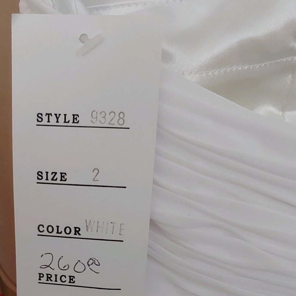 Christopher Henry for JOLI  white formal gown - Picture 4 of 4